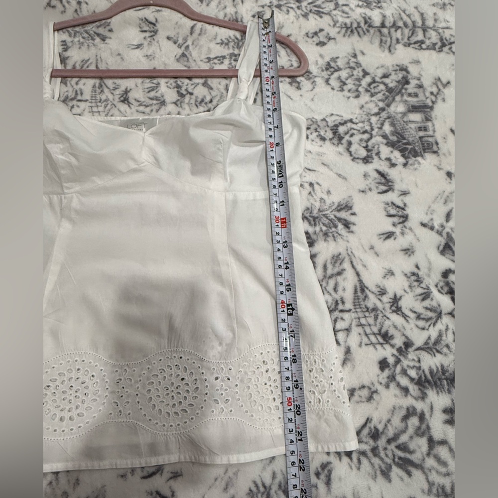 LOFT Petite White Eyelet Tank Top 100% Cotton Cottagecore Summer Size 6P - Picture 7 of 9